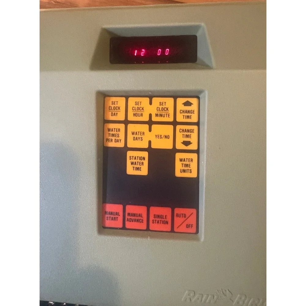 Vintage Rain Bird CRC-4 Computer Sprinkler Timer Green Box Manual Tested 4-Zones